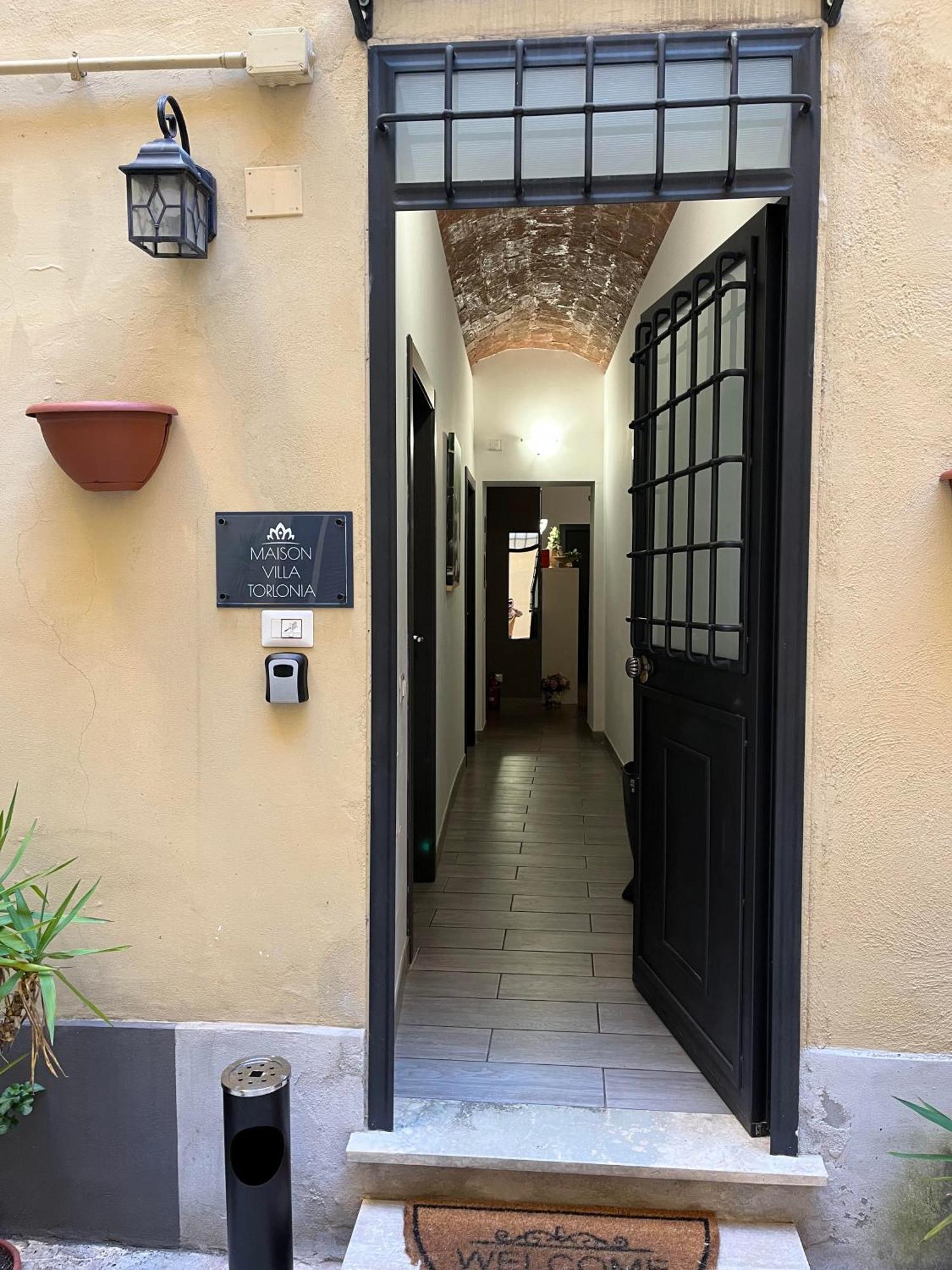 Etruska Porta Pia Guesthouse Řím Exteriér fotografie